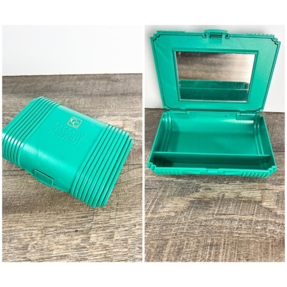 Sassaby small container with mirror Vintage Make up storage‎ travel y2k 90s 80s